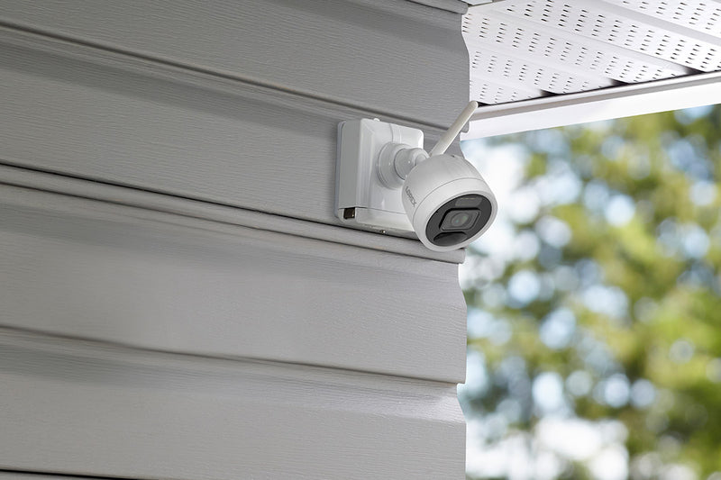 Lorex 2K Wire-Free System with 4 Battery-Operated Active Deterrence Cameras and Person Detection - Open Box