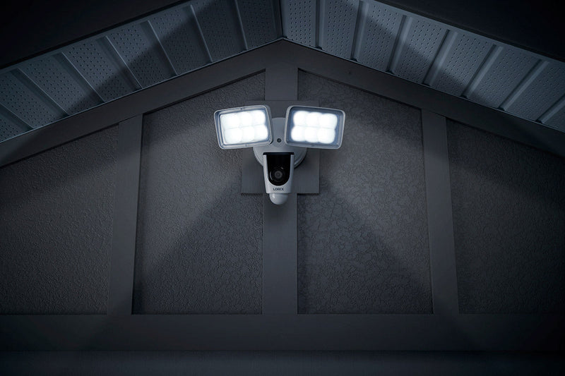 Lorex 1080p Wi-Fi Floodlight Camera - Open Box - Lorex Corporation